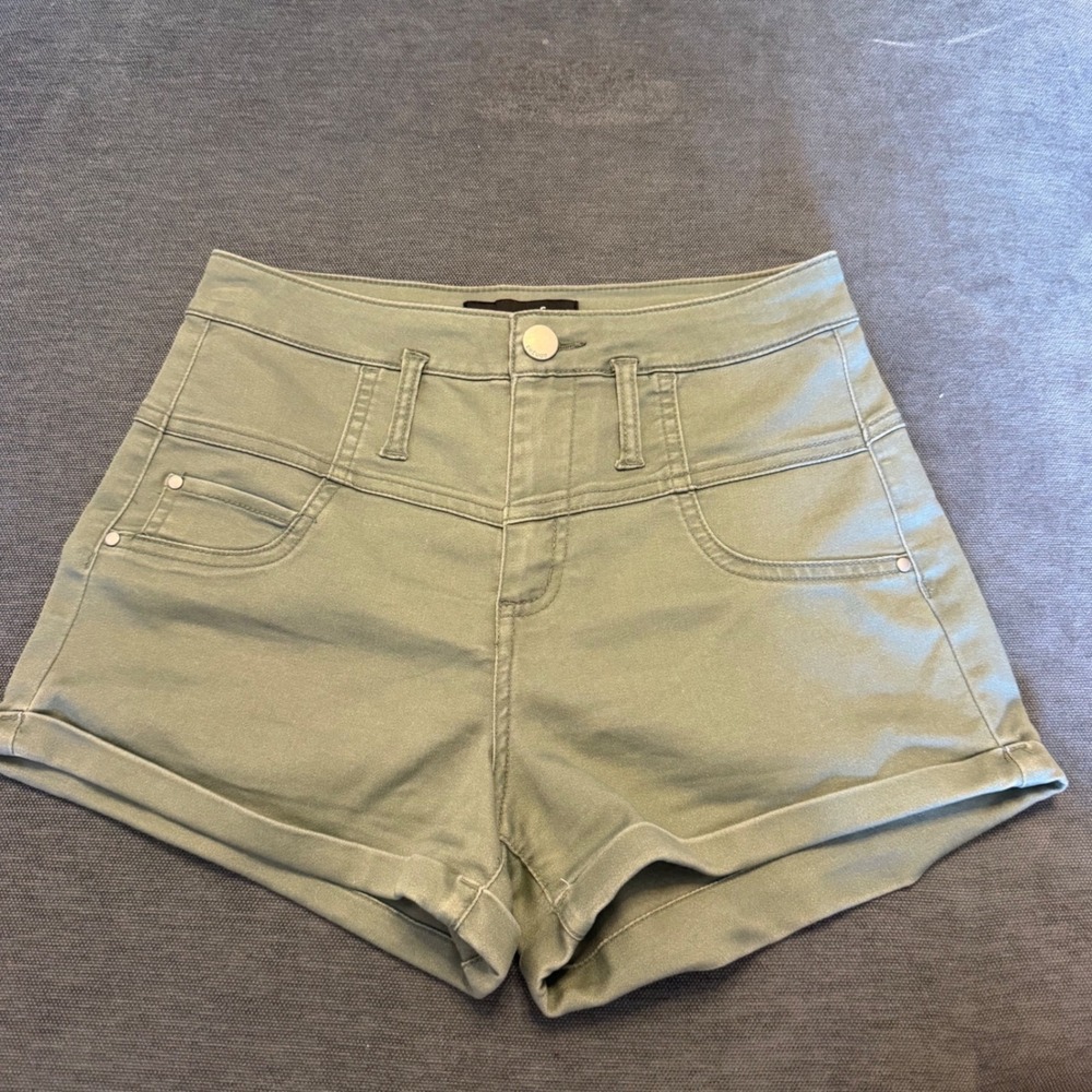 Refuge Olive Green High Waisted Cuffed Twill Shorts Size 2